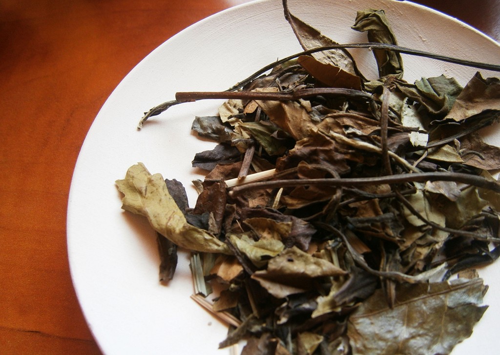 ceai-alb-rozmarin-lamaie